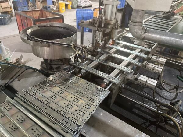 150lbs Full Extension Heavy Duty Ball Bearing Drawer Slides - Image 3